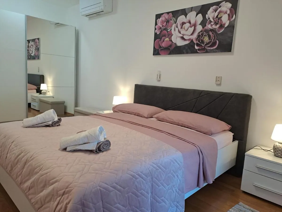 Lejlighed Apart Centar Umag Edda Joakima Rakovca 7 E 52470-Umag