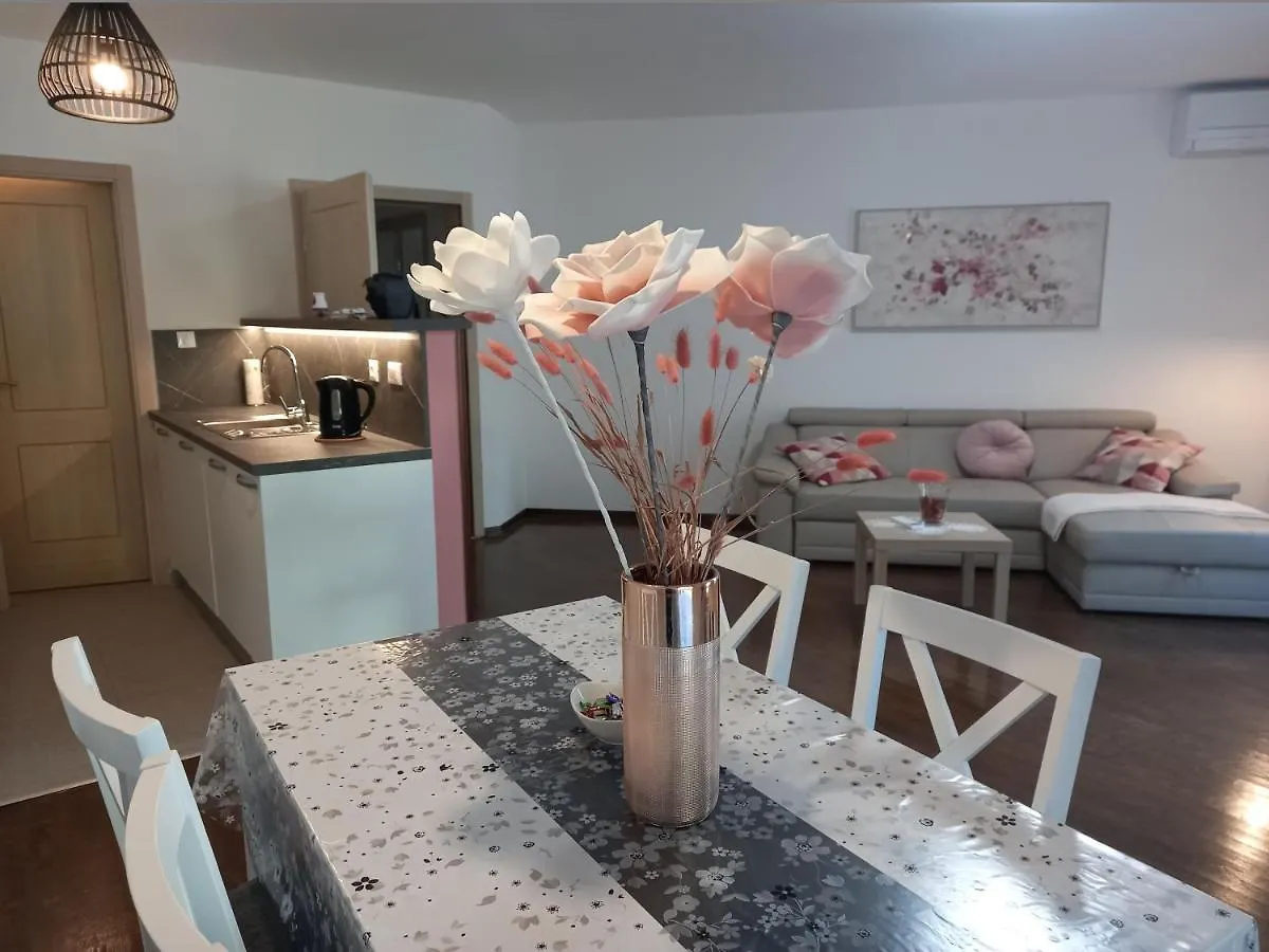 Apart Centar Umag Edda Joakima Rakovca 7 E 52470-Умаг Апартаменты
